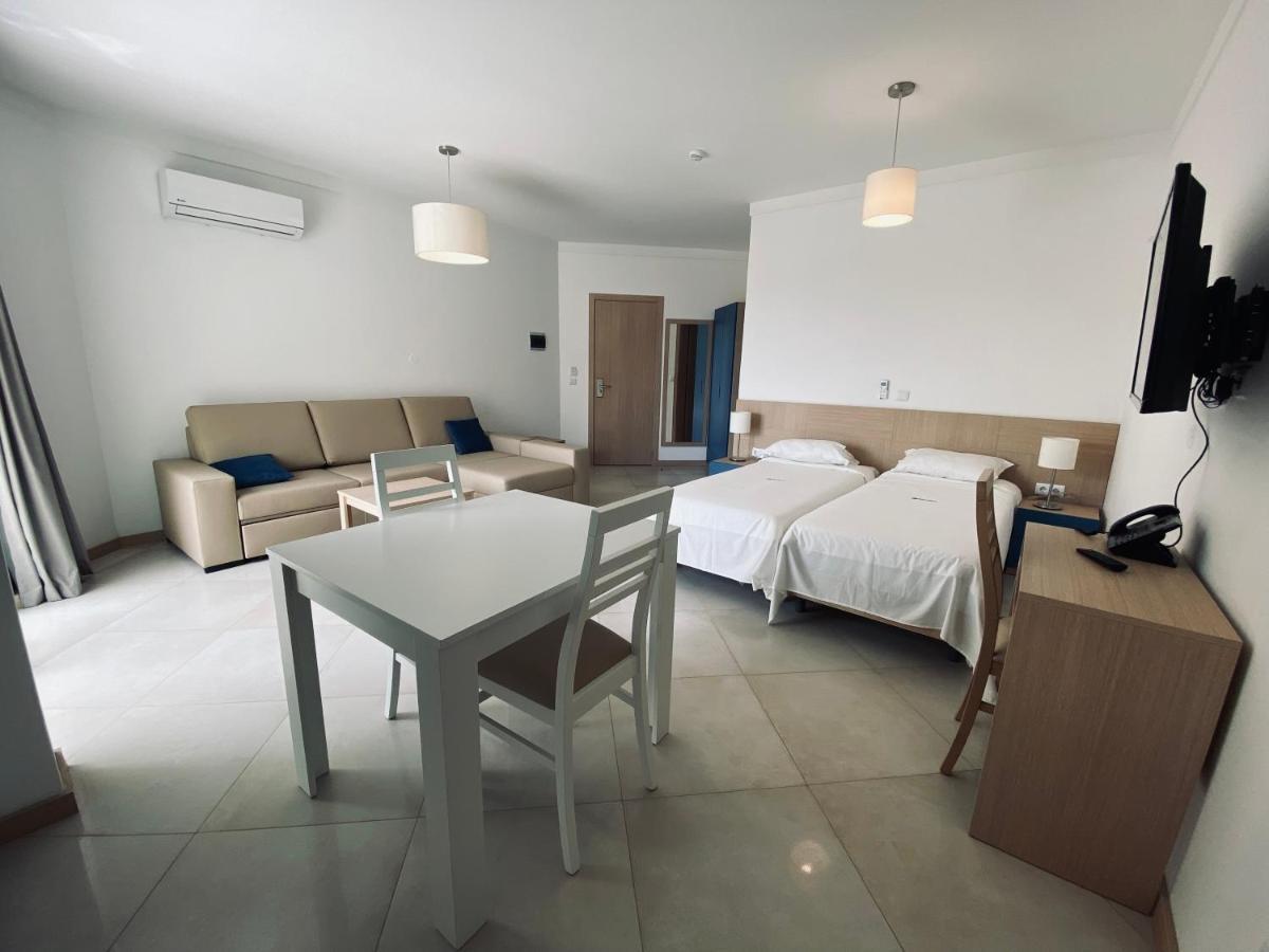 Aparthotel Nhaterra Santa Maria Zewnętrze zdjęcie