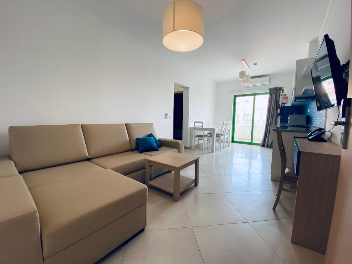 Aparthotel Nhaterra Santa Maria Zewnętrze zdjęcie